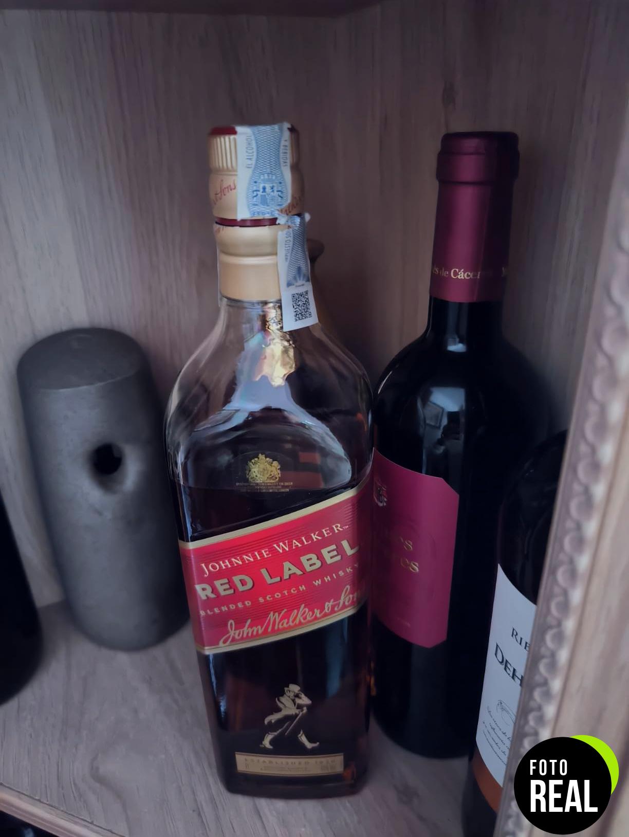 johnnie-walker-red-whisky-1l-foto-2