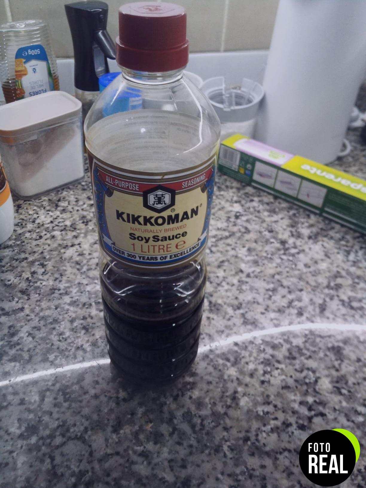 kikkoman-salsa-soja-clasica-1l-foto-2
